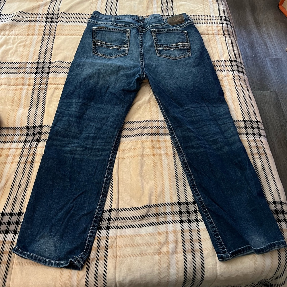 Size 44/30 Ariat M2 Relaxed Fit Jeans.